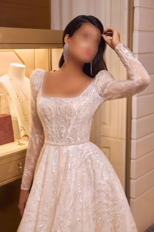 مدل لباس عروس یقه خشتی